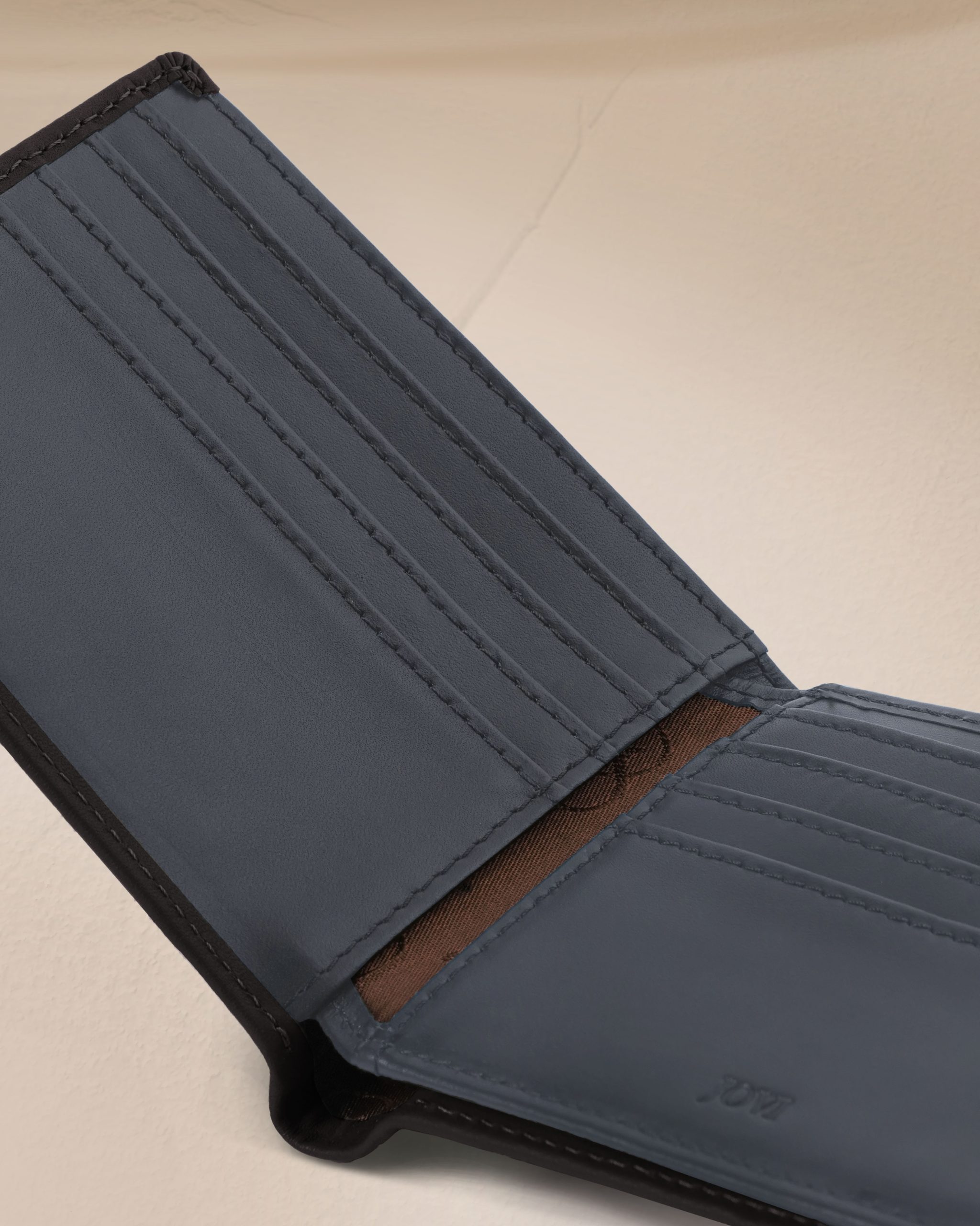 4. CARD SLOT
